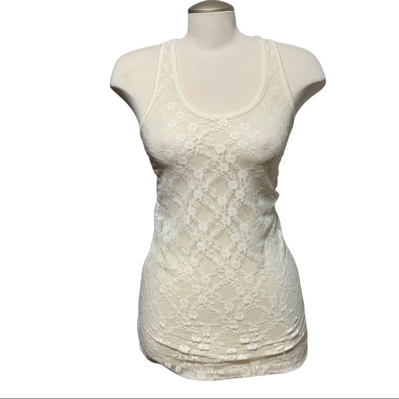 2/$15 G21 white mesh tank, size medium - Picture 1 of 7